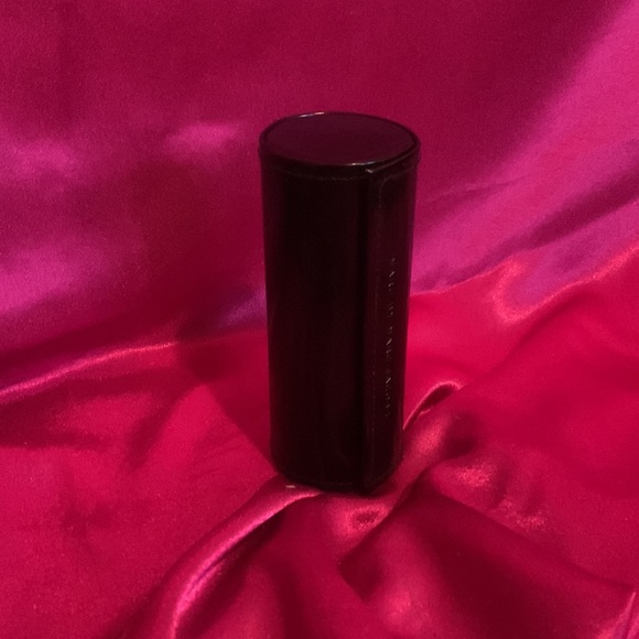 Marc by Marc Jacobs wound cylinder sunglasses case very unique design - Picture 6 of 6